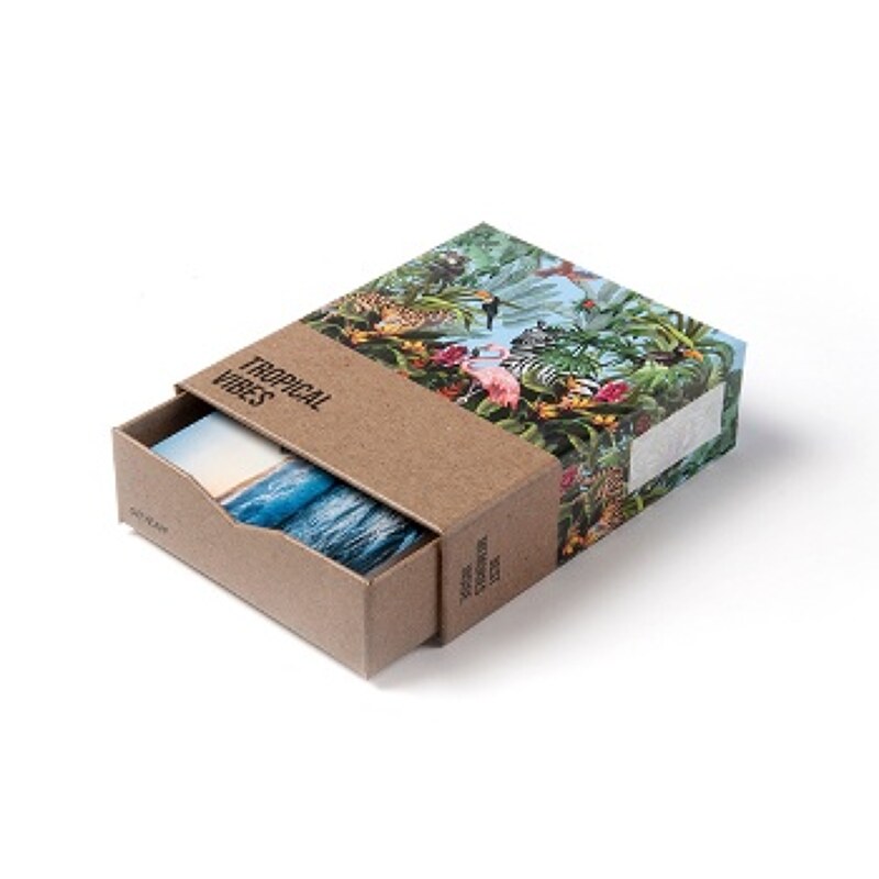 Image of Bilderbox mit 100 Fotos 13x9 cm im Design "Tropical Vibes"