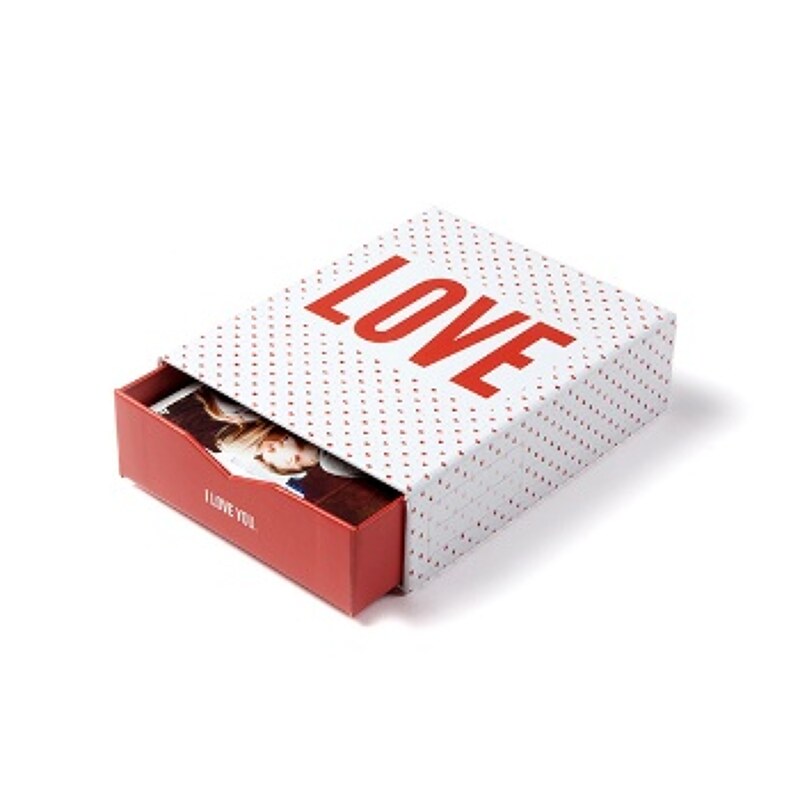 Image of Bilderbox mit 100 Fotos 10x10 cm im Design "I Love You"